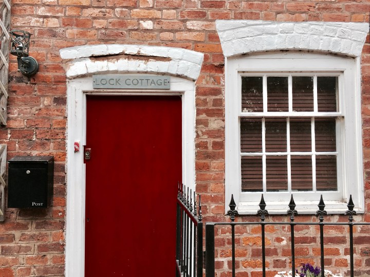 Cottage in Worcester, Worcestershire, England.