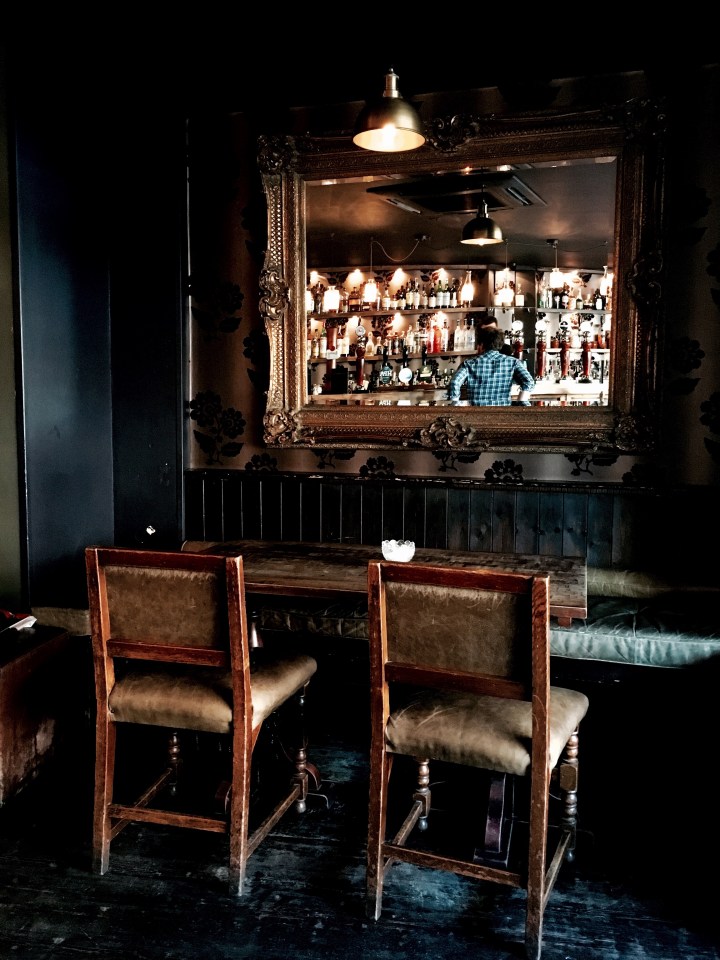 Interior of Worcester bar 'The Glove in Hand'