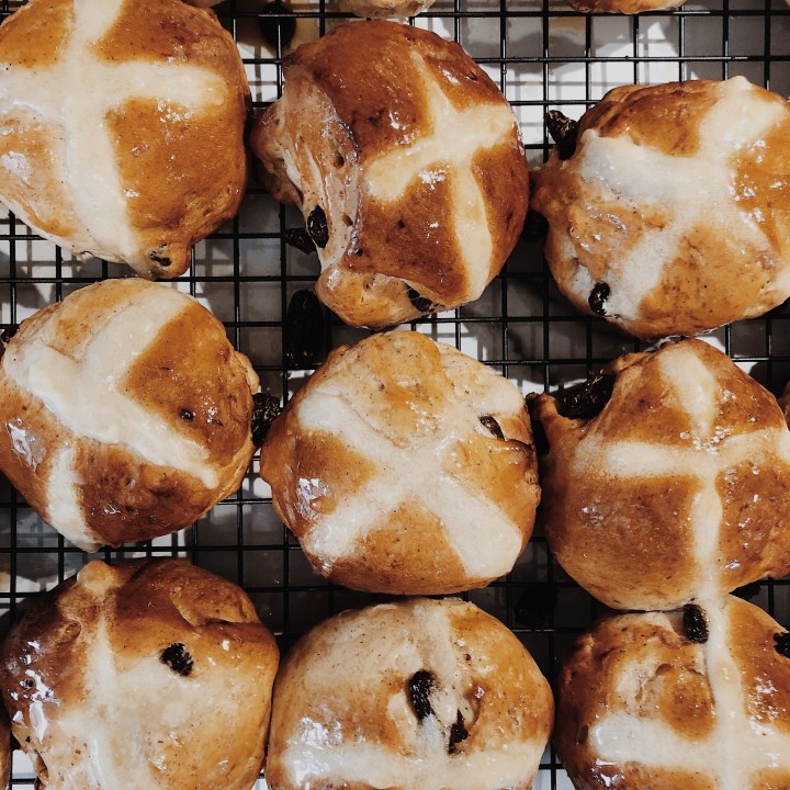 Hot cross buns